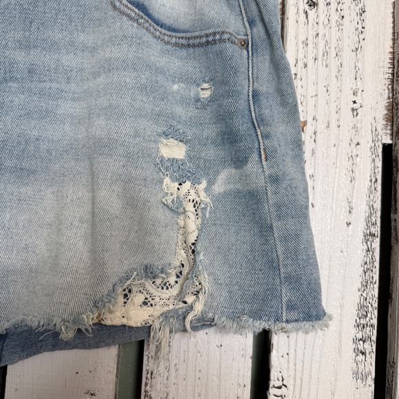Time and Tru Light Blue Distressed Denim Jean Shorts - Picture 4 of 10